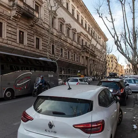 Nova Domus Colosseo Apartment *